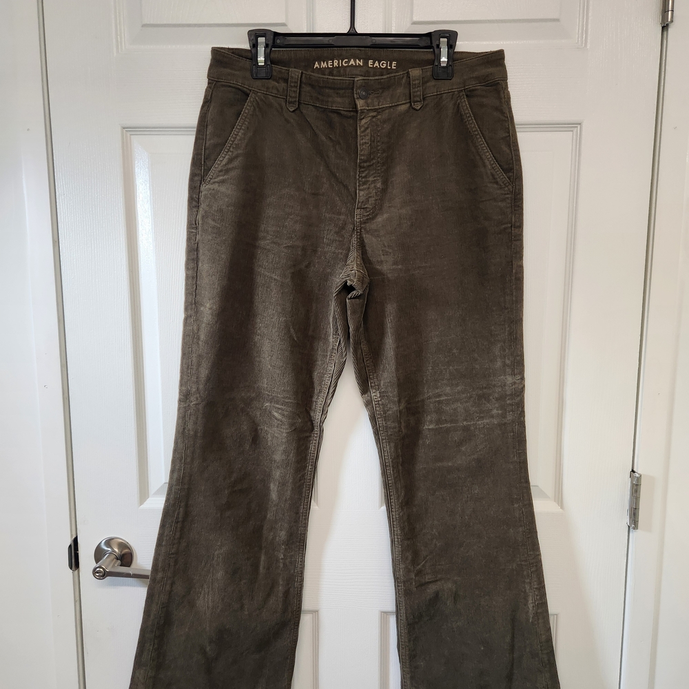 American Eagle Outfitters Women's Green Olive Corduroy Pants